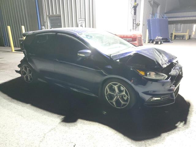 Photo 4 from auction – 2017 FORD FOCUS ST with VIN 1FADP3L97HL310381