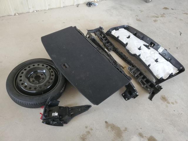 Photo 13 from auction – 2021 CHEVROLET TRAVERSE L with VIN 1GNERFKW7MJ236345