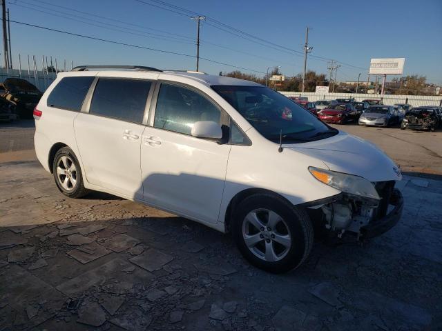 Photo 4 from auction – 2011 TOYOTA SIENNA LE with VIN 5TDKK3DC8BS029089