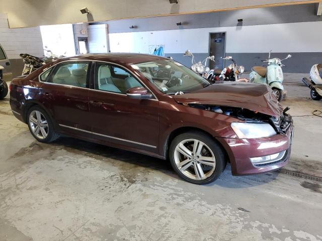 Photo 4 from auction – 2013 VOLKSWAGEN PASSAT SEL with VIN 1VWCM7A33DC060911