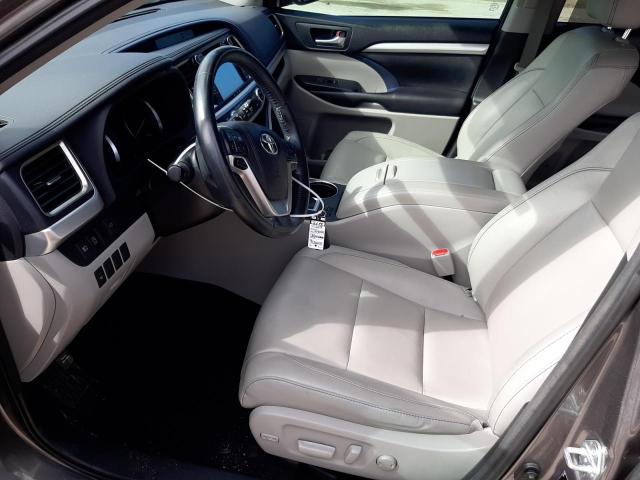 صورة رقم 7 من المزاد - 2017 TOYOTA HIGHLANDER مع VIN 5TDKZRFH7HS193630