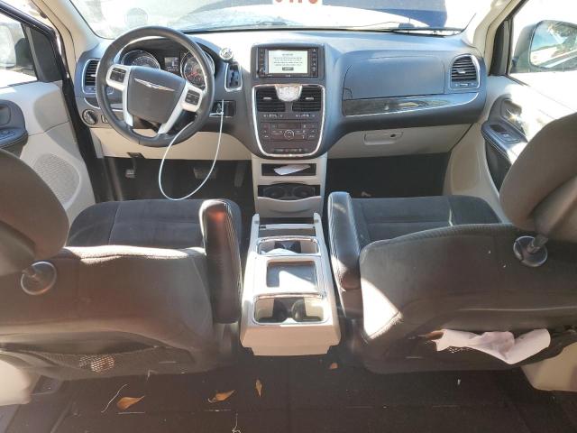 Photo 8 from auction – 2016 CHRYSLER TOWN & COU with VIN 2C4RC1BG9GR150834