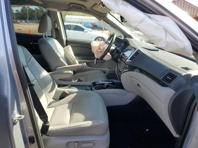 Photo 5 from auction – 2016 HONDA PILOT TOUR with VIN 5FNYF5H99GB025069