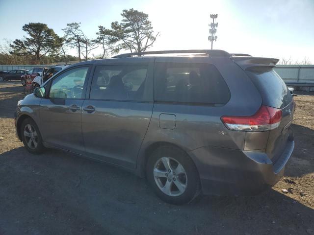 Photo 2 from auction – 2013 TOYOTA SIENNA LE with VIN 5TDKK3DC0DS377388