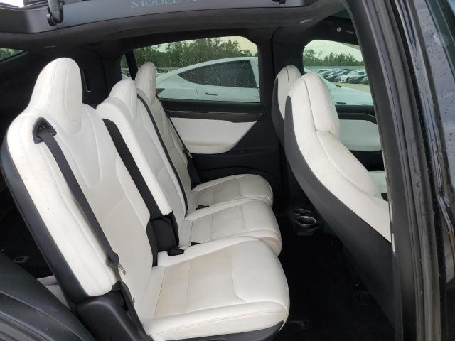 Photo 11 from auction – 2017 TESLA MODEL X with VIN 5YJXCAE49HF077650