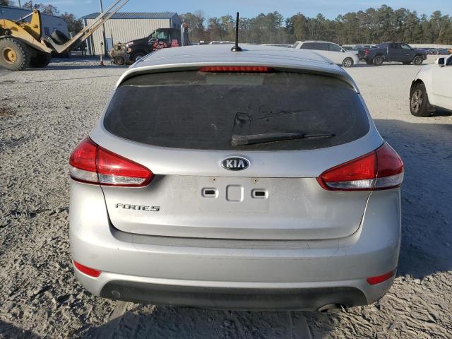 Photo 6 from auction – 2016 KIA FORTE LX with VIN KNAFK5A85G5570933