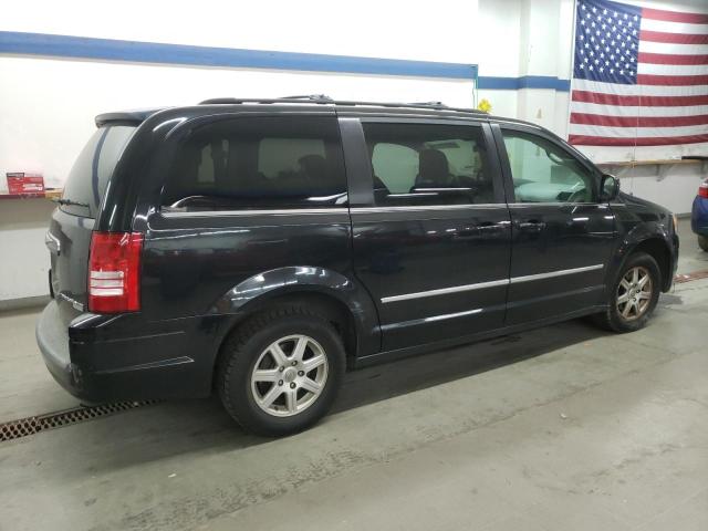 Photo 3 from auction – 2010 CHRYSLER TOWN & COU with VIN 2A4RR5DX4AR337774