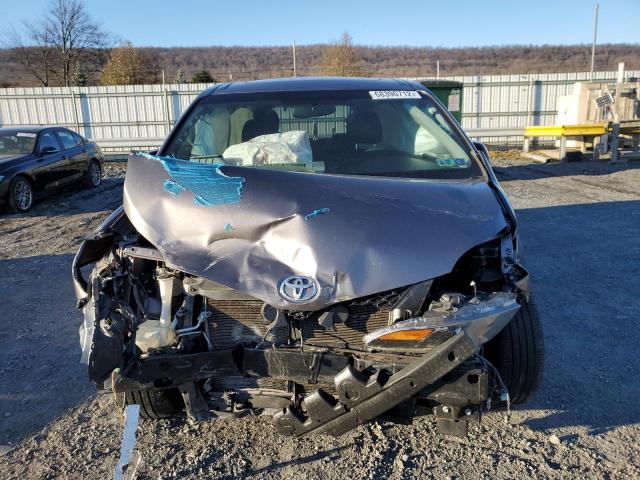Photo 5 from auction – 2015 TOYOTA SIENNA SPO with VIN 5TDXK3DC9FS659733
