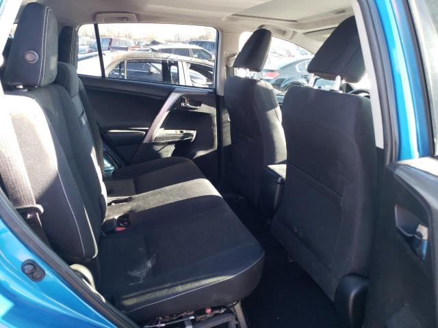 Photo 11 from auction – 2017 TOYOTA RAV4 HV LE with VIN JTMRJREV7HD076672