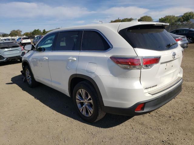 Photo 2 from auction – 2015 TOYOTA HIGHLANDER with VIN 5TDZKRFHXFS100017