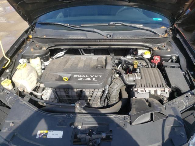 Photo 11 from auction – 2014 CHRYSLER 200 LX with VIN 1C3CCBAB7EN238152