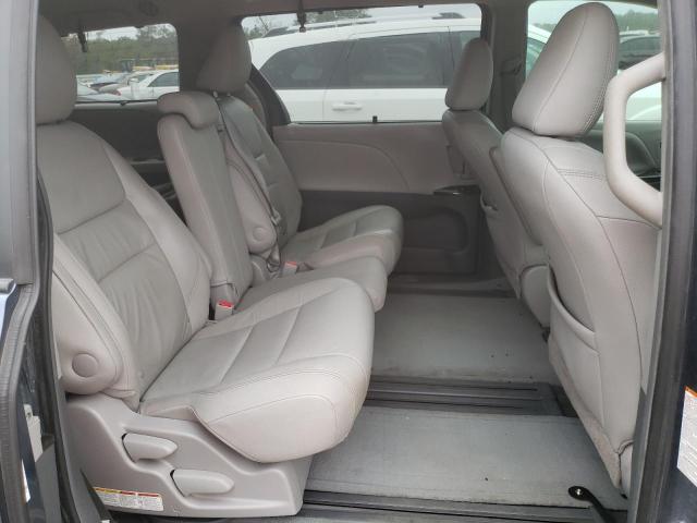 Photo 11 from auction – 2015 TOYOTA SIENNA XLE with VIN 5TDYK3DC4FS642035