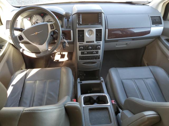 Photo 8 from auction – 2010 CHRYSLER TOWN & COU with VIN 2A4RR5DX6AR329417