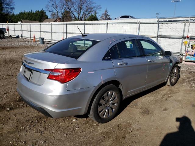 Photo 3 from auction – 2012 CHRYSLER 200 LX with VIN 1C3CCBAB0CN127374