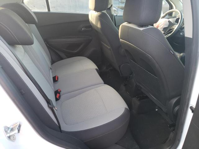 Photo 10 from auction – 2015 CHEVROLET TRAX LS with VIN KL7CJKSB3FB206878