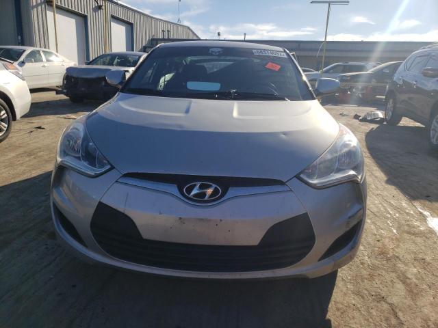 Photo 5 from auction – 2016 HYUNDAI VELOSTER with VIN KMHTC6AD2GU257619
