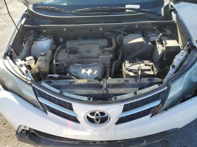 Photo 12 from auction – 2015 TOYOTA RAV4 XLE with VIN JTMRFREV3FD100674