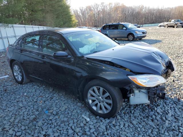 Photo 4 from auction – 2013 CHRYSLER 200 TOURIN with VIN 1C3CCBBG6DNS28740