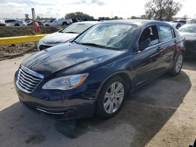 CHRYSLER 200 TOURIN 2013 مع رقم تعريف المركبة 1C3CCBBB4DN732174 - صورة من المزاد