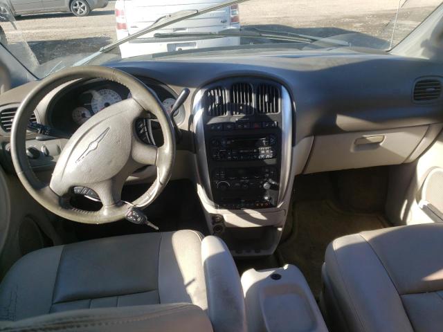 Photo 8 from auction – 2005 CHRYSLER TOWN & COU with VIN 2C4GP54L15R497522