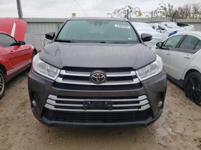 Zdjęcie 5 z aukcji – 2018 TOYOTA HIGHLANDER z VIN 5TDJZRFH6JS536252