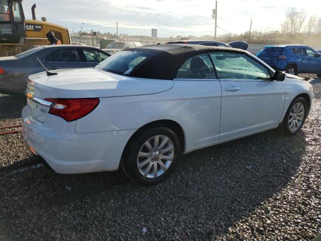 Photo 3 from auction – 2012 CHRYSLER 200 TOURIN with VIN 1C3BCBEB0CN218716