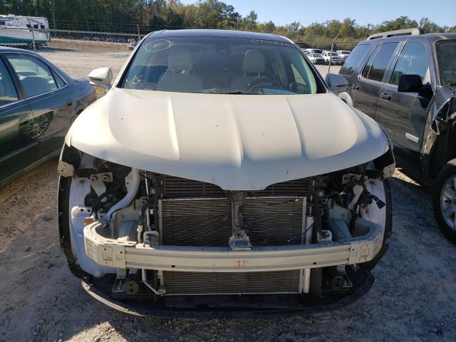 Photo 5 from auction – 2016 LINCOLN MKX RESERV with VIN 2LMTJ6LR9GBL58097
