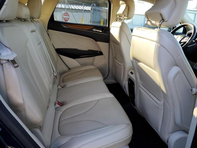 Photo 10 from auction – 2016 LINCOLN MKC RESERV with VIN 5LMTJ3DH8GUJ03383
