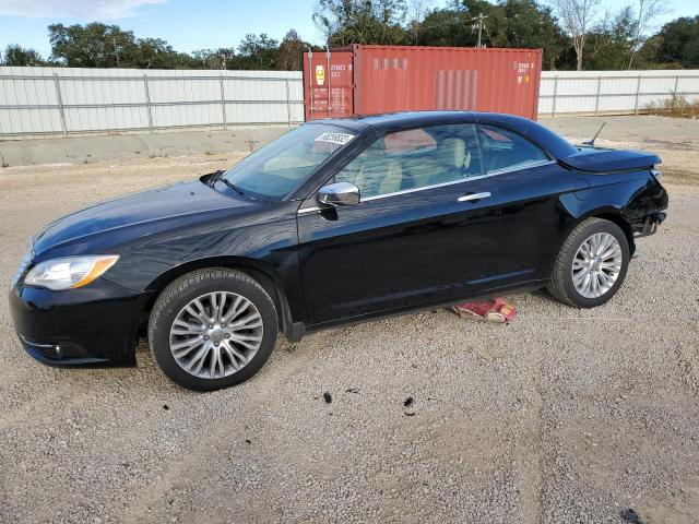 CHRYSLER 200 LIMITE 2013 with VIN 1C3BCBFG9DN568132 - Photo from auction