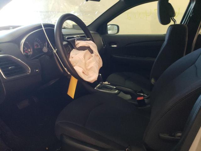 Photo 7 from auction – 2013 CHRYSLER 200 LX with VIN 1C3CCBAG4DN697617