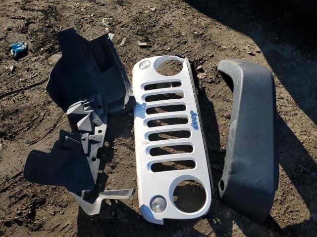 Photo 13 from auction – 2016 JEEP WRANGLER U with VIN 1C4BJWDG2GL127034
