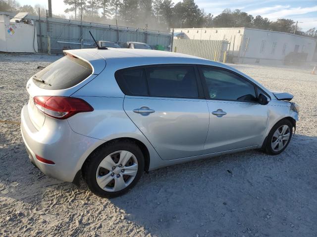 Photo 3 from auction – 2016 KIA FORTE LX with VIN KNAFK5A85G5570933