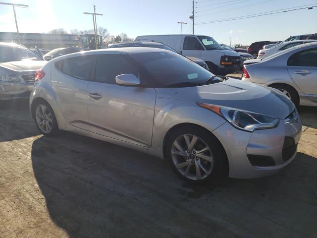Фото 4 с аукциона – 2016 HYUNDAI VELOSTER с VIN KMHTC6AD2GU257619