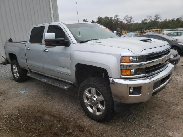 Photo 4 from auction – 2018 CHEVROLET SILVERADO with VIN 1GC1KWEY8JF283701
