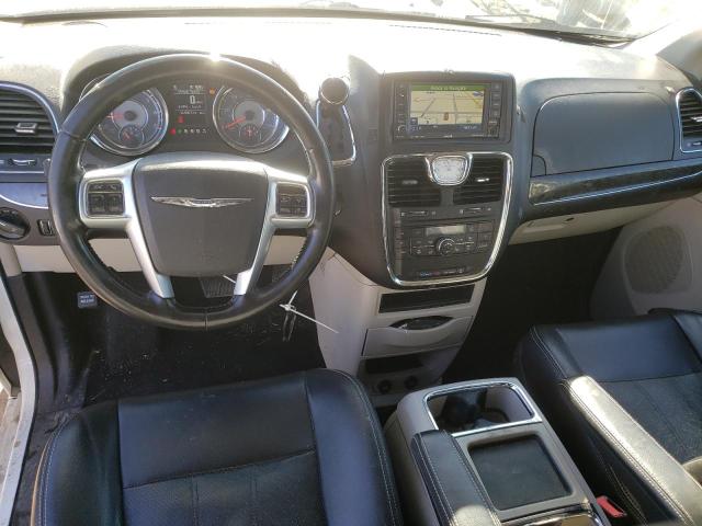 Photo 8 from auction – 2011 CHRYSLER TOWN & COU with VIN 2A4RR8DG0BR610809