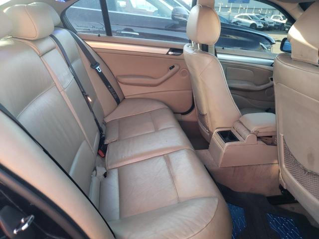 Photo 10 from auction – 2004 BMW 325 XI with VIN WBAEU33414PR13659