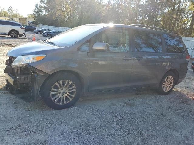 TOYOTA SIENNA XLE 2014 with VIN 5TDYK3DC8ES522835 - Photo from auction