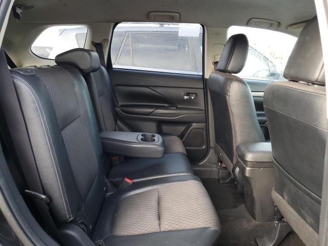 Photo 11 from auction – 2015 MITSUBISHI OUTLANDER with VIN JA4AD3A39FZ005862