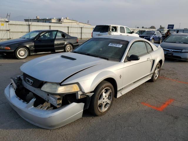 FORD MUSTANG 2000 with VIN 1FAFP4040YF145683 - Photo from auction