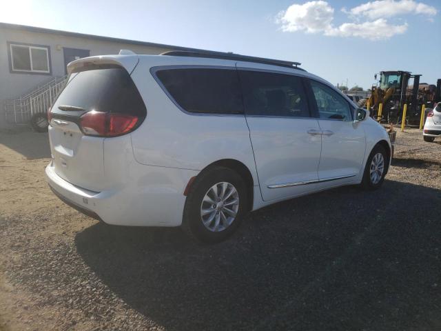 Photo 3 from auction – 2017 CHRYSLER PACIFICA T with VIN 2C4RC1BG1HR576230