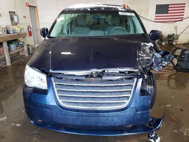 Photo 5 from auction – 2008 CHRYSLER TOWN & COU with VIN 2A8HR54PX8R843050