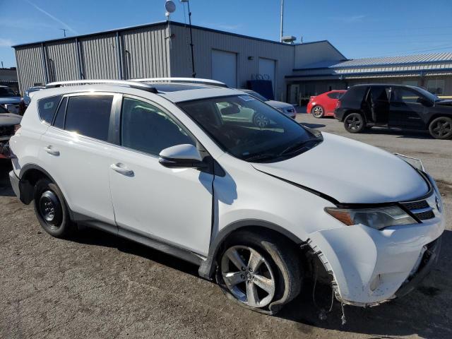 Photo 4 from auction – 2015 TOYOTA RAV4 XLE with VIN JTMRFREV3FD100674