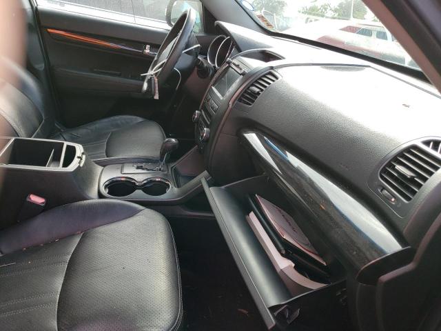 Photo 5 from auction – 2013 KIA SORENTO EX with VIN 5XYKU4A22DG352789