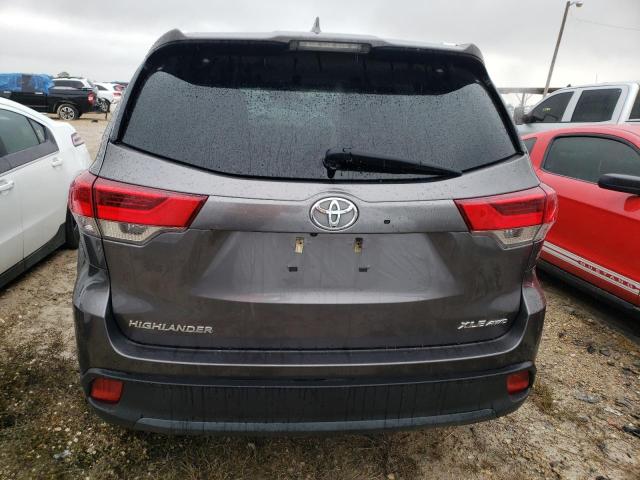 Photo 6 from auction – 2018 TOYOTA HIGHLANDER with VIN 5TDJZRFH6JS536252
