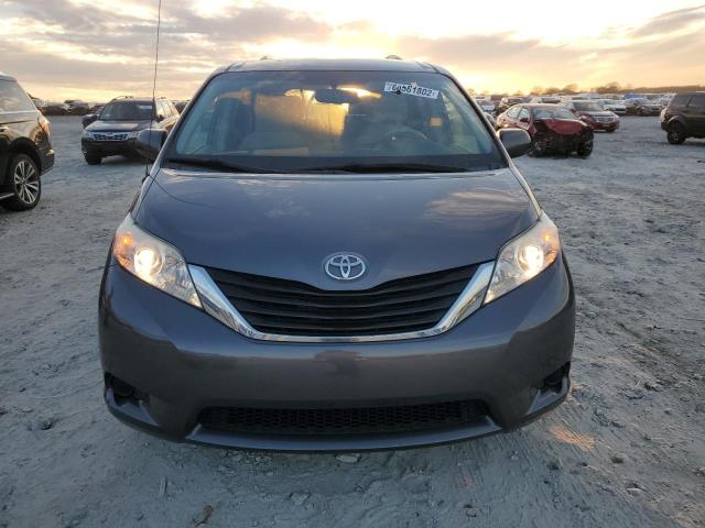 Photo 5 from auction – 2012 TOYOTA SIENNA with VIN 5TDKA3DCXCS012427