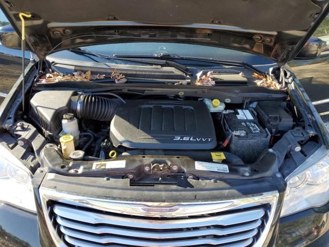 Photo 12 from auction – 2013 CHRYSLER TOWN & COU with VIN 2C4RC1BG8DR645506