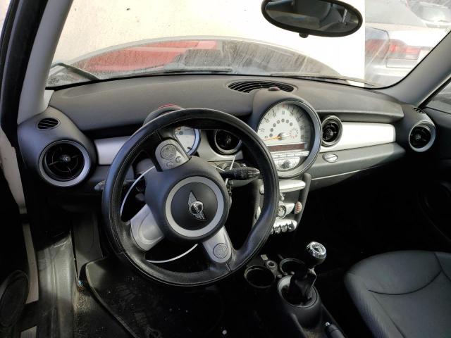 Photo 8 from auction – 2010 MINI COOPER with VIN WMWMF3C59ATU76706