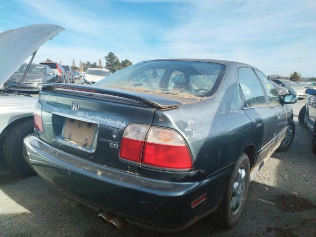 Photo 3 from auction – 1997 HONDA ACCORD EX with VIN 1HGCE6677VA019024