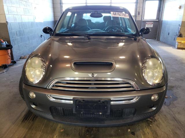 Photo 5 from auction – 2004 MINI COOPER S with VIN WMWRE33424TD79046