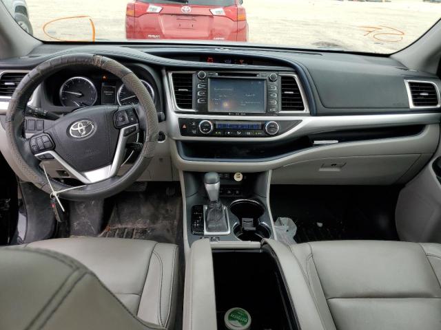 Photo 8 from auction – 2018 TOYOTA HIGHLANDER with VIN 5TDJZRFH5JS532354
